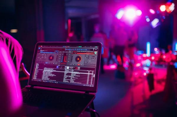 Tips on Choosing a DJ Service That Can Entertain Every Age Group Successfully