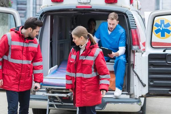 What to expect from professional long distance medical transport